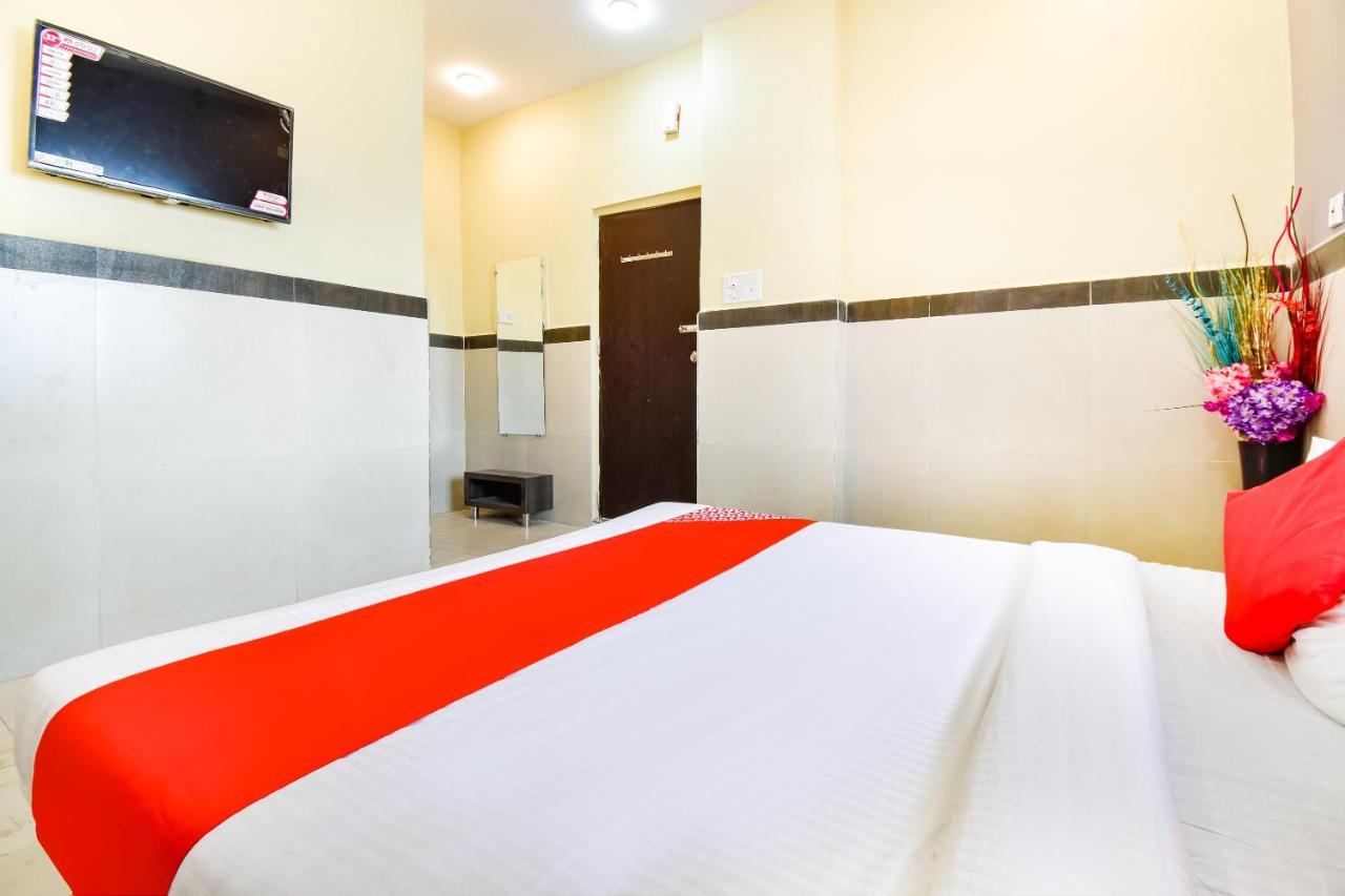 Oyo Hotel Karemore Celebration Bhandāra المظهر الخارجي الصورة